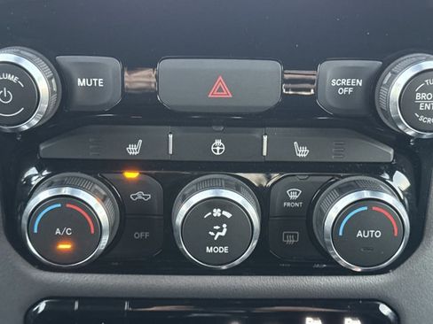 Used 2020 RAM 1500 Big Horn image 20