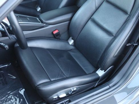 Used 2018 Porsche 718 Cayman RWD image 26