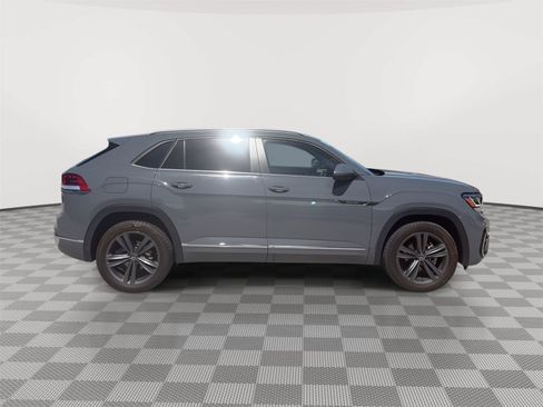 Certified 2021 Volkswagen Atlas Cross Sport SE w/ V6 Towing Package FWD image 14