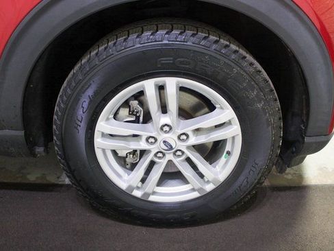 Certified 2020 Ford Explorer XLT w/ Equipment Group 202A image 20