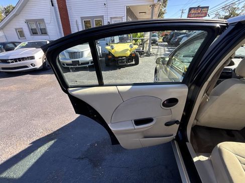 Used 2004 Saturn ION Level 2 FWD image 22