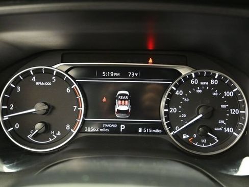 Used 2025 Nissan Rogue SV FWD image 28