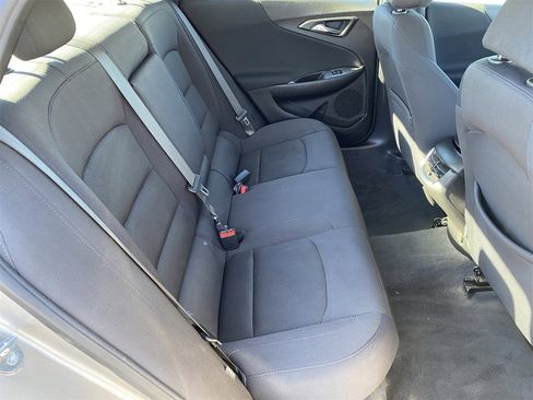 Used 2022 Chevrolet Malibu LT image 11