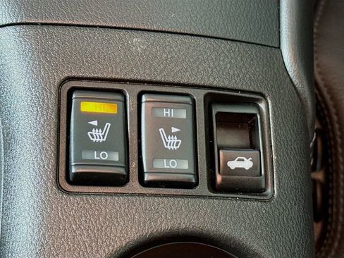 Used 2024 Nissan Z Performance w/ Floor Mat Package image 25