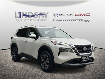 Used 2022 Nissan Rogue SV w/ SV Premium Package