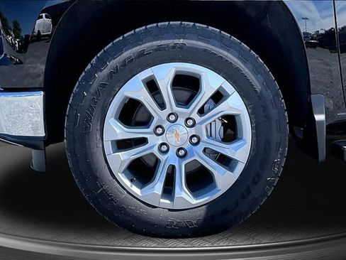 New 2026 Chevrolet Silverado 1500 LTZ w/ LTZ Premium Package AWD/4WD image 12