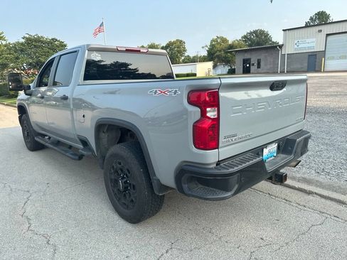 Used 2024 Chevrolet Silverado 2500 Custom w/ Custom Value Package AWD/4WD image 4