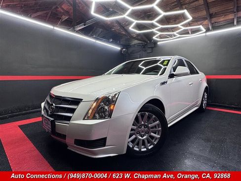 Used 2011 Cadillac CTS Luxury image 2