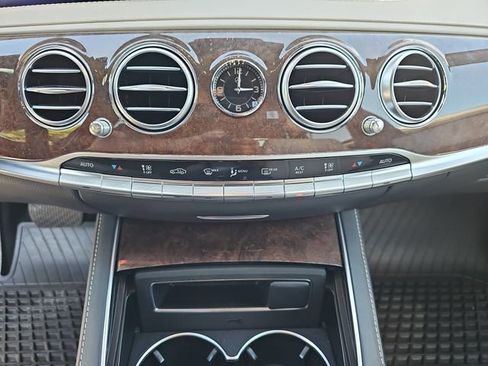 Used 2019 Mercedes-Benz S 560 Sedan image 27