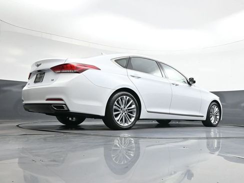 Used 2017 Genesis G80 3.8 RWD image 33