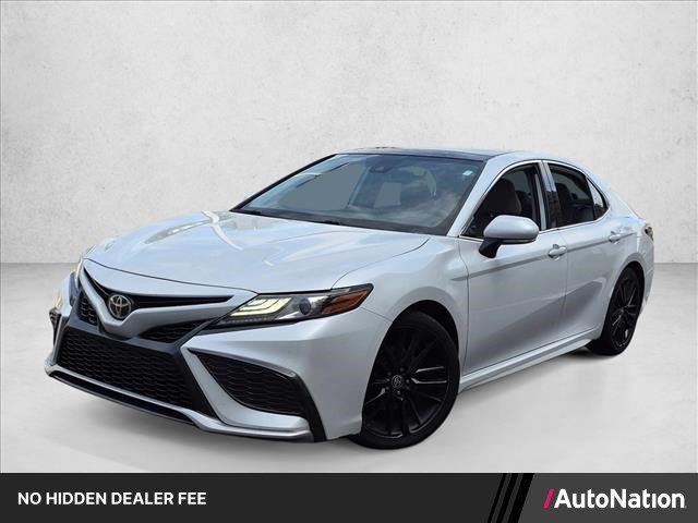 Used 2021 Toyota Camry XSE FWD image 1
