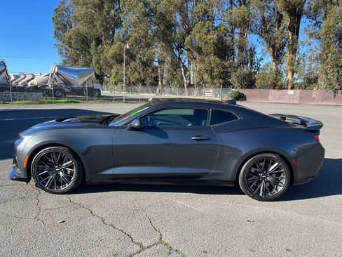 Used 2017 Chevrolet Camaro ZL1 image 9