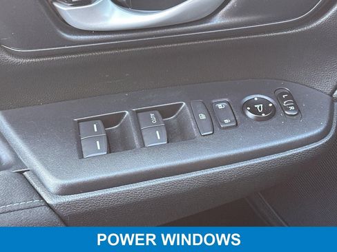 Certified 2019 Honda CR-V LX image 11