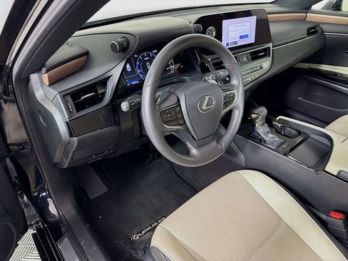 Certified 2023 Lexus ES 350 w/ Premium Package image 9