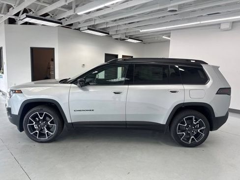 New 2026 Jeep Cherokee Overland w/ Advanced Pro Tech Group AWD/4WD image 4