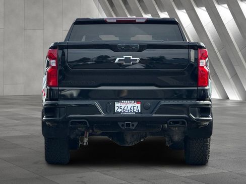 Certified 2025 Chevrolet Silverado 1500 Custom Trail Boss w/ Dark Appearance Package image 5