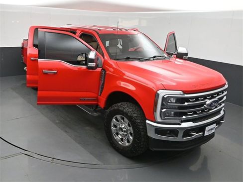 Used 2024 Ford F250 Lariat w/ Chrome Package image 49