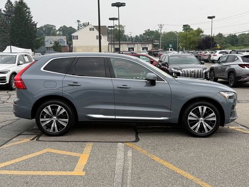 Used 2023 Volvo XC60 B6 Ultimate AWD/4WD image 7