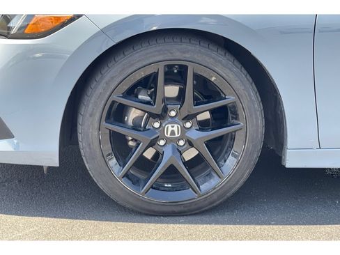 Used 2023 Honda Civic Sport image 10