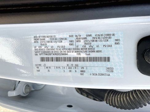 Used 2024 Ford F250 XLT w/ FX4 Off-Road Package image 32
