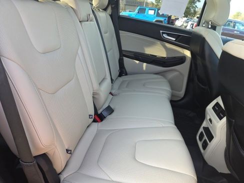 Used 2018 Ford Edge Titanium w/ Equipment Group 302A image 13