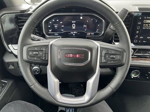 Used 2023 GMC Sierra 1500 SLE image 10