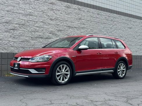 Used 2019 Volkswagen Golf Alltrack S AWD/4WD image 12