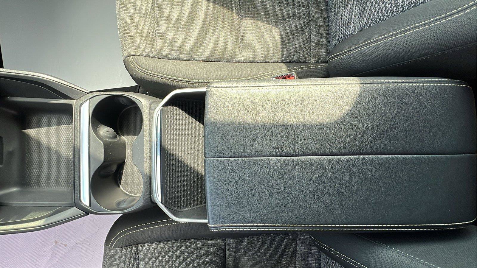 Used 2025 GMC Terrain Elevation AWD/4WD image 23