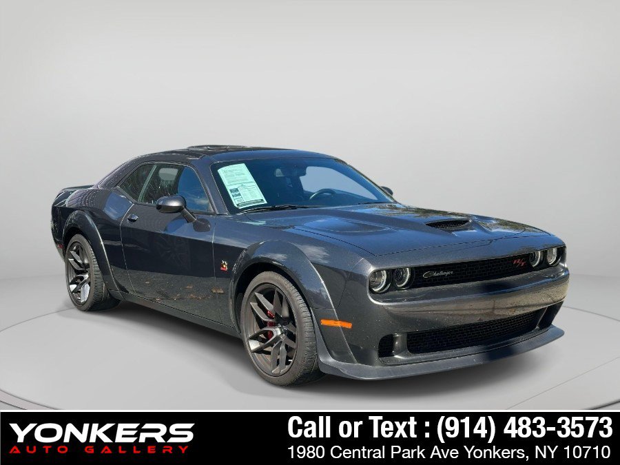 Used 2022 Dodge Challenger R/T Scat Pack RWD image 2