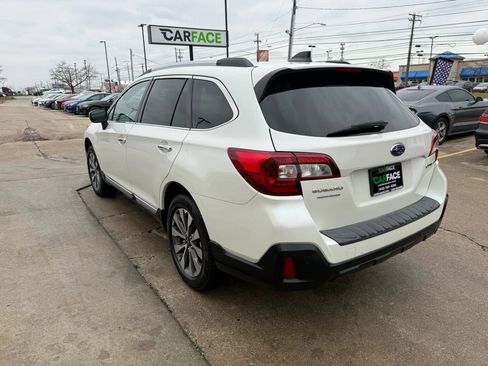 Used 2019 Subaru Outback 2.5i Touring image 9