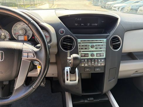 Used 2010 Honda Pilot EX-L image 24