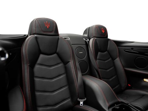 Used 2019 Maserati GranTurismo Sport RWD image 37