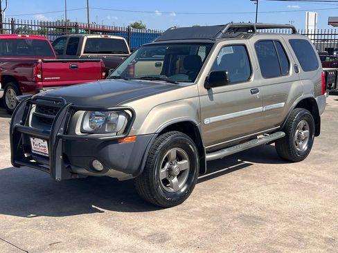 Used 2002 Nissan Xterra SE RWD image 2