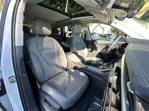 Used 2025 Audi Q7 3.0T Premium Plus image 28