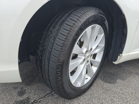 Used 2013 Toyota Venza XLE w/ XLE Premium Pkg FWD image 33