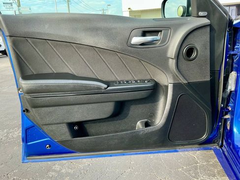 Used 2018 Dodge Charger SXT Plus w/ Blacktop Package image 36