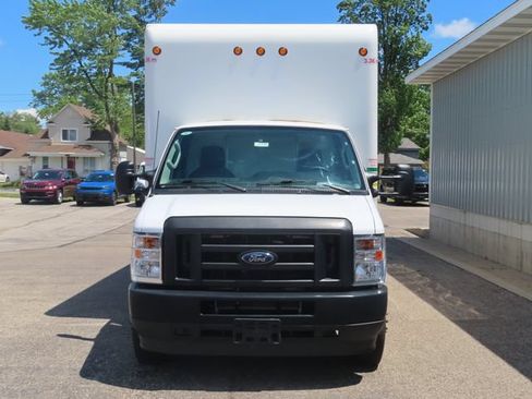 Used 2024 Ford E-450 and Econoline 450 Super Duty RWD image 10