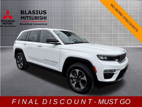 Used 2023 Jeep Grand Cherokee 4WD 4xe image 1