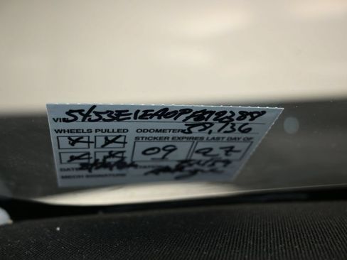 Used 2023 Tesla Model 3 Standard Range RWD image 9