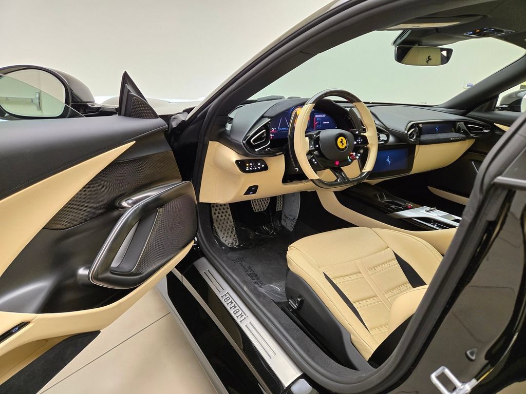 Used 2025 Ferrari 12Cilindri RWD image 14