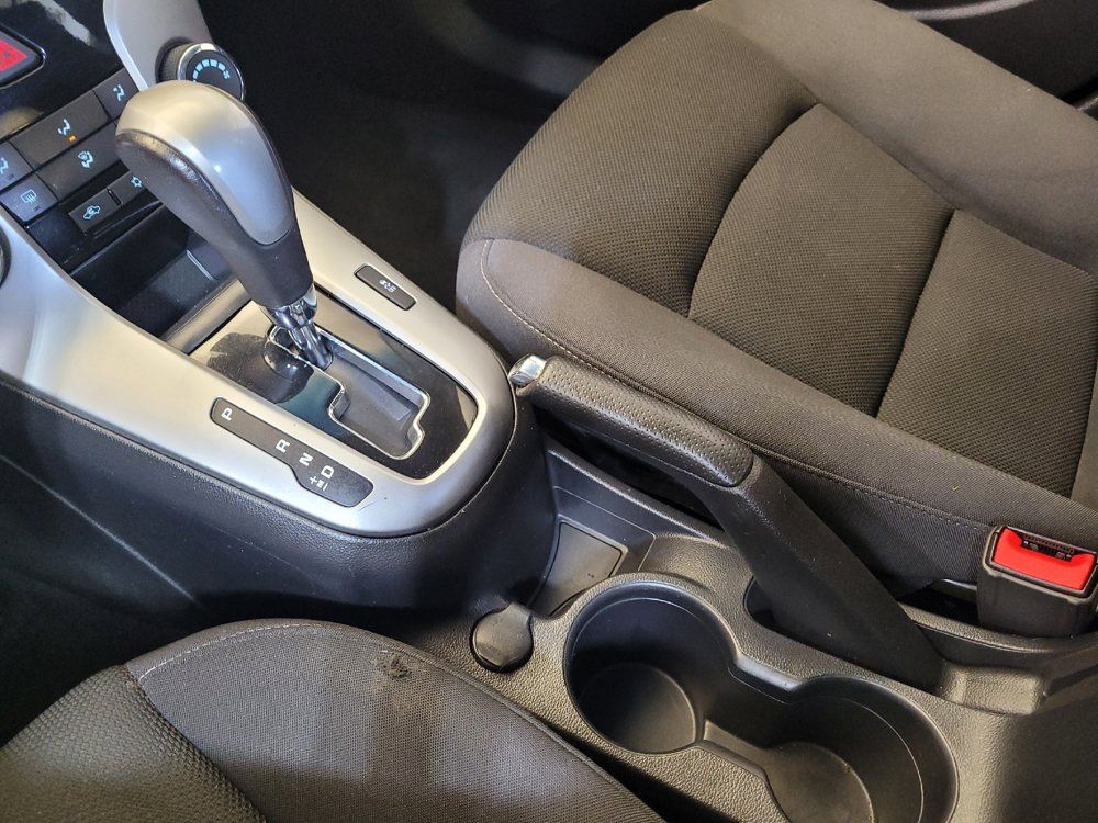 Used 2014 Chevrolet Cruze LT FWD image 26