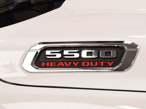 Used 2025 RAM 5500 4x4 Crew Cab image 9