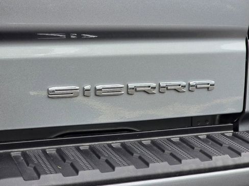 Used 2023 GMC Sierra 1500 Denali AWD/4WD image 33