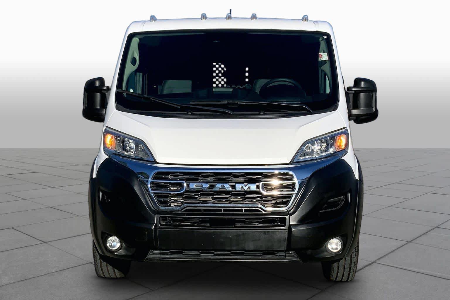 Used 2025 RAM ProMaster 2500 w/ U-Haul Equipment Group FWD image 4
