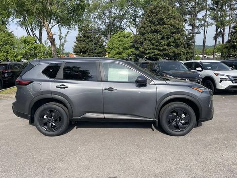 New 2026 Nissan Rogue SV FWD image 8