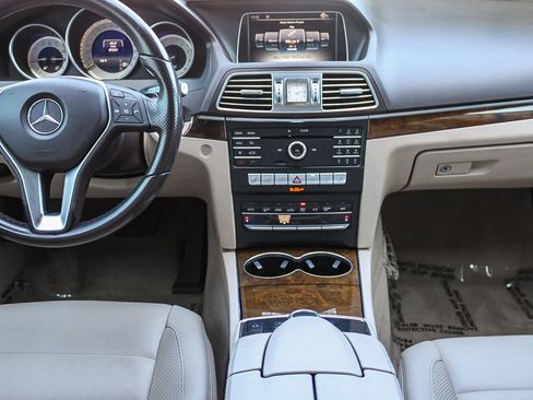 Used 2017 Mercedes-Benz E 400 Cabriolet image 14