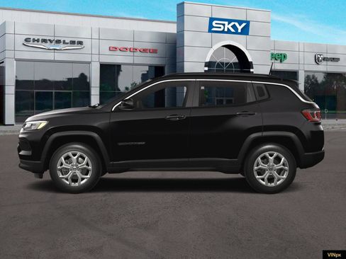 New 2025 Jeep Compass Latitude image 3
