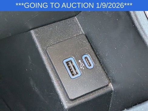 Used 2024 Ford Edge SEL image 16