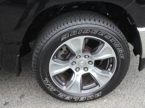 Used 2023 RAM 1500 Laramie AWD/4WD image 37