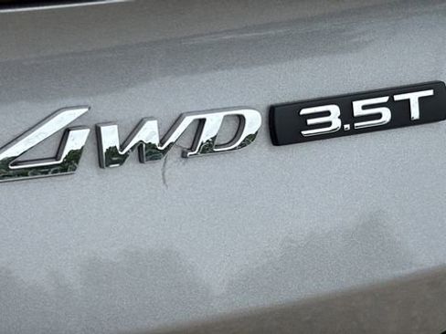 Used 2024 Genesis GV80 3.5T Advanced AWD/4WD image 18